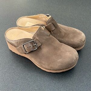 Dansko Caia Taupe Clogs